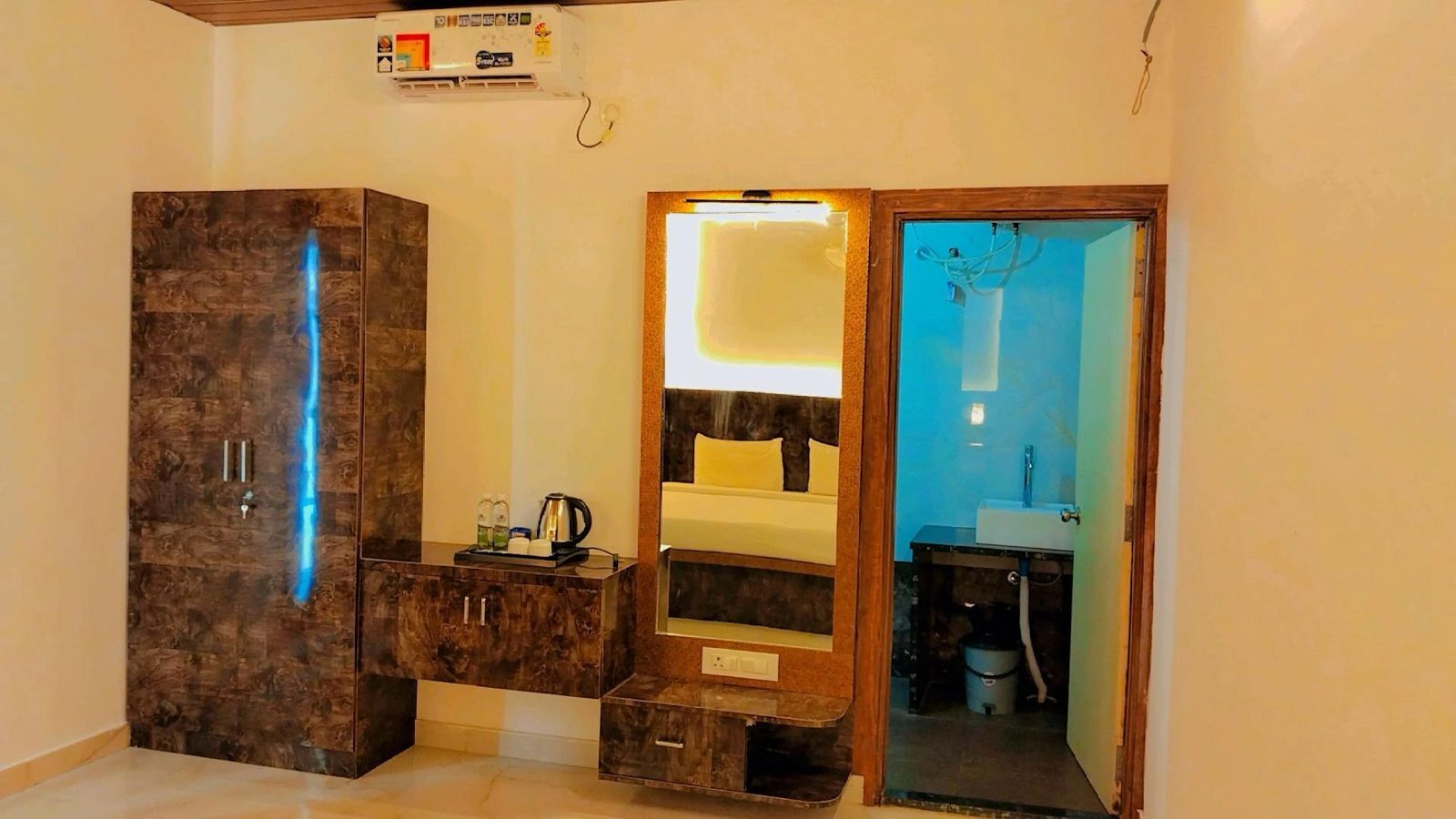 Private Cottages Suite Rooms Near Kanakapura Road, Bangalore perfect for retreats and suitable for getaways of different group sizes around nature in Bangalore